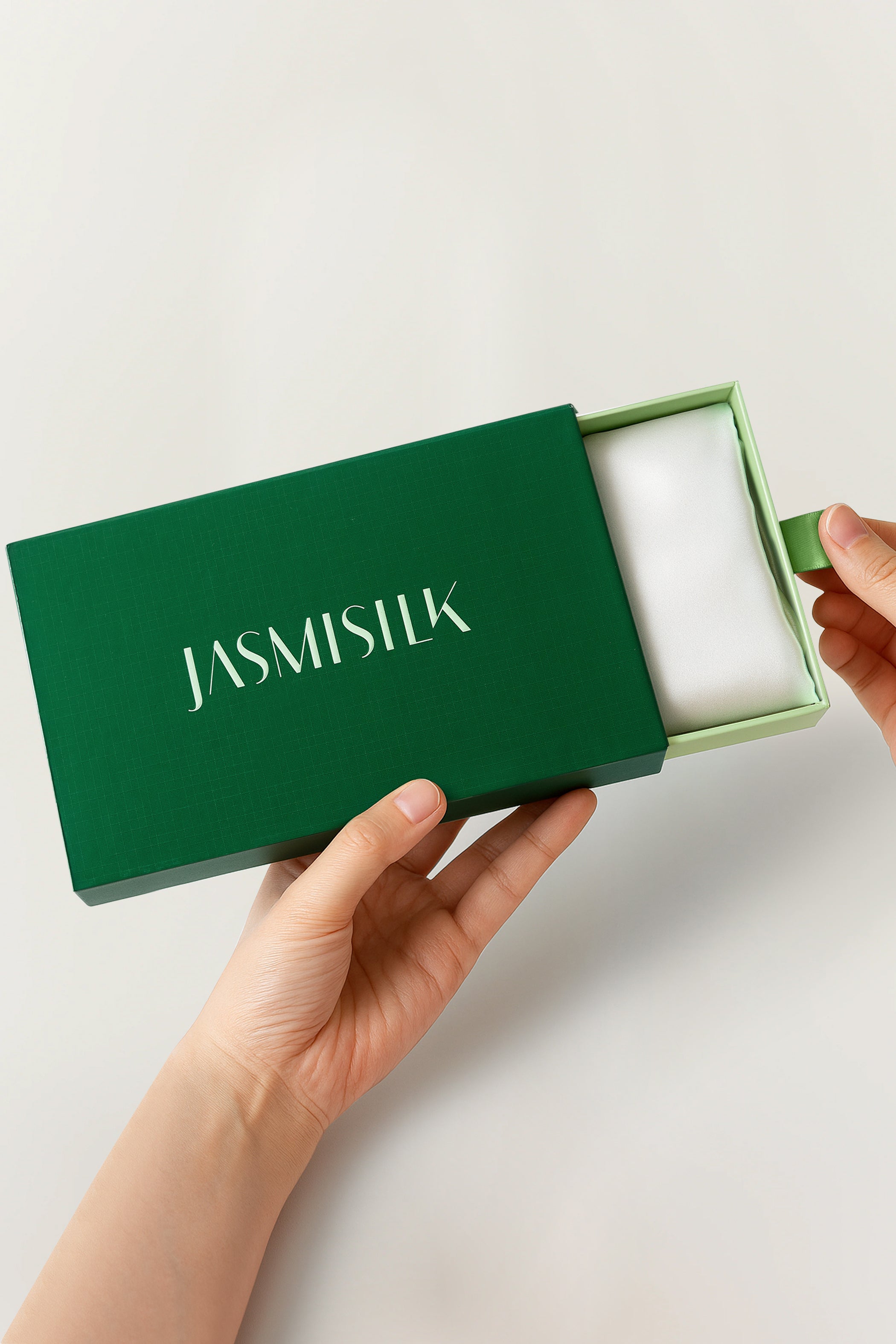 Jasmisilk 100% mulberry silk envelope pillowcase in gift box