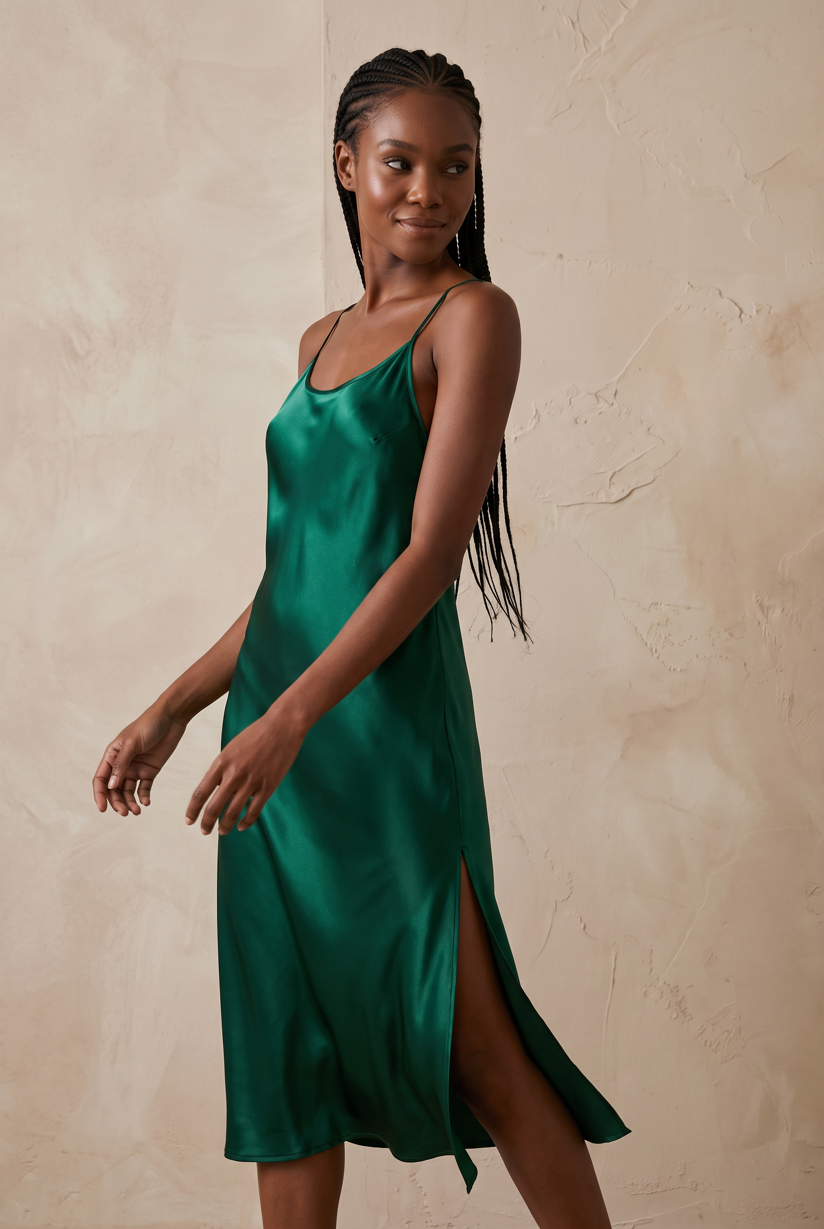 emerald green silk slip dress Women's Mulberry Split V-Back Knee Length Nightgown In Emera – Jasmisilk emerald green silk dress with sleeves