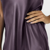 Chemise de nuit mi-longue en pure soie douce pour femme, noire