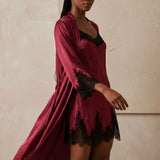 Women's Mulberry Silk Long Robe & Lace Nightgown Set In Burgundy