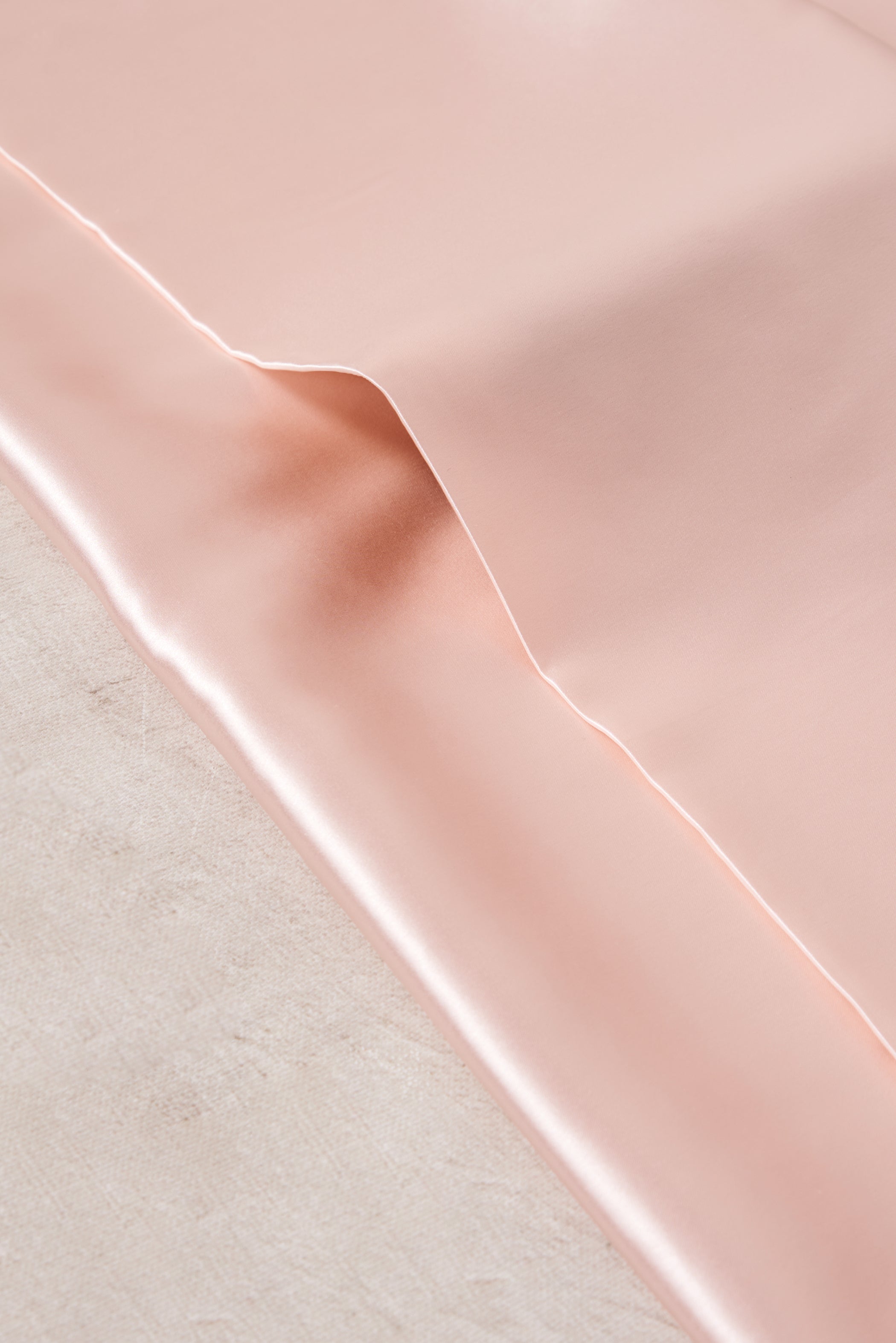 Mulberry silk pillowcase – real silk pillowcase with smooth and soft fabric
