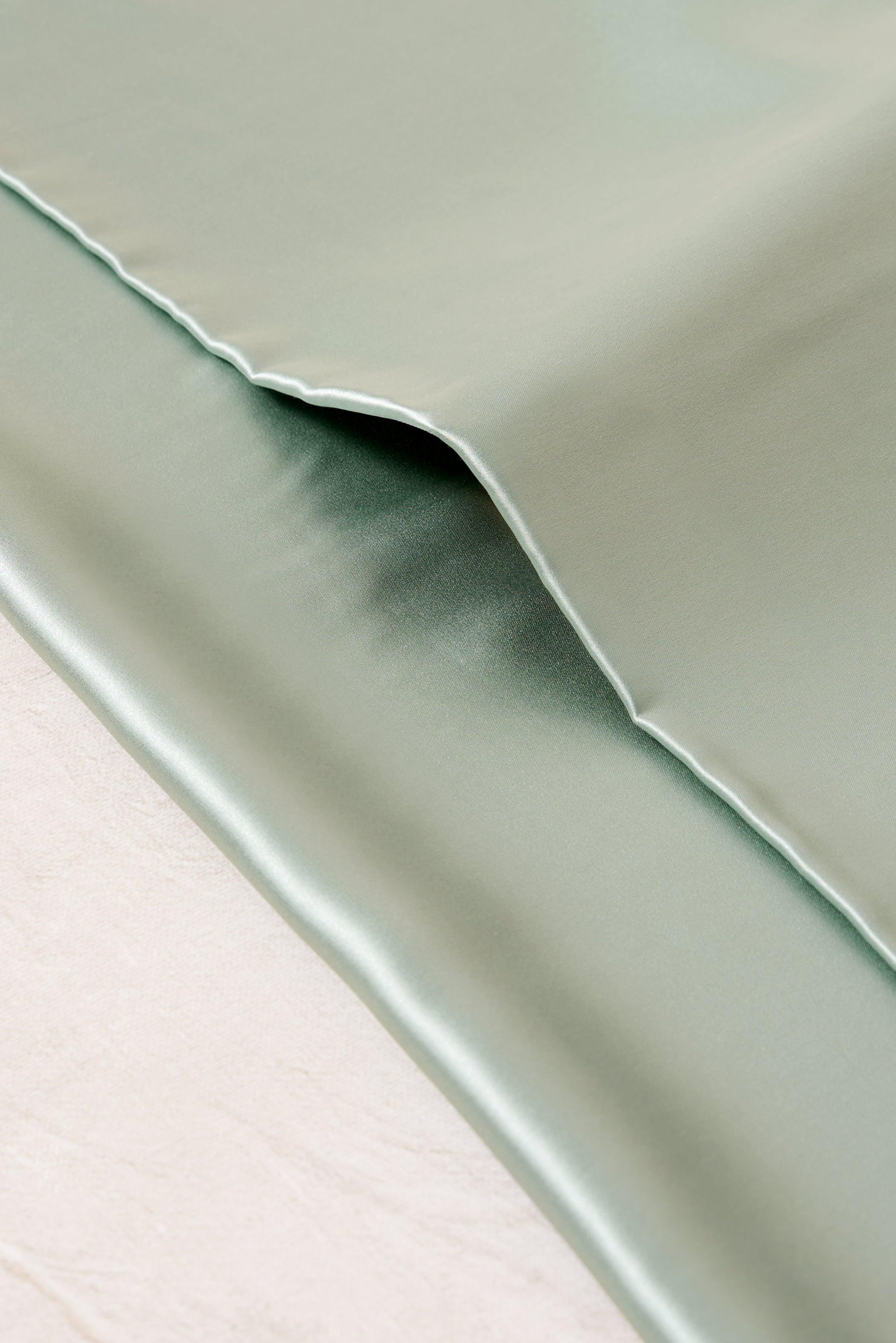 100% silk pillowcase – matcha silk pillowcase for curly hair, soft and smooth