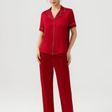 Damen-Pyjama-Set aus reiner Seide – kurzärmliges Oberteil und lange Hose in Burgunderrot